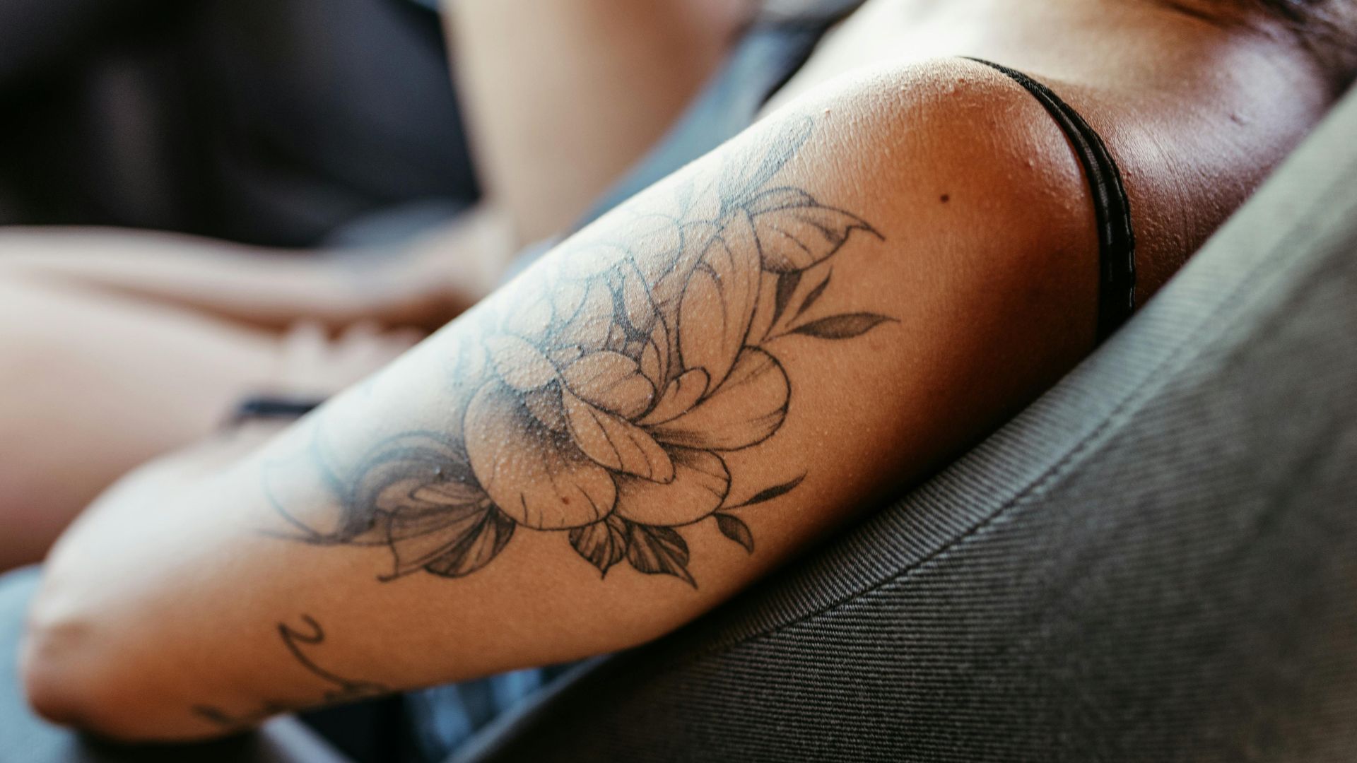 Al Amir Tattoo Aachen - Tattoo Studio Aachen - Piercing Studio Aachen - Tattoo & Piercing Aachen - Professionelles Tattoo Aachen - Tattoo Artist Aachen - Individuelles Tattoo Design